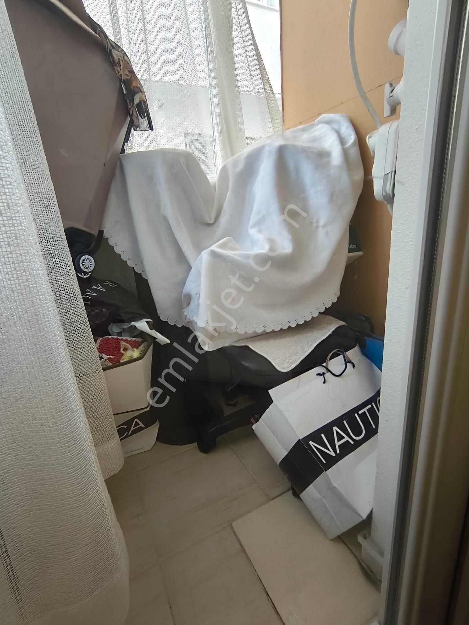 Delta Koleji Yakını 3+1 Kapalı Mutfak Doğalgazlı Asansörlü Otoparklı - Görsel 14