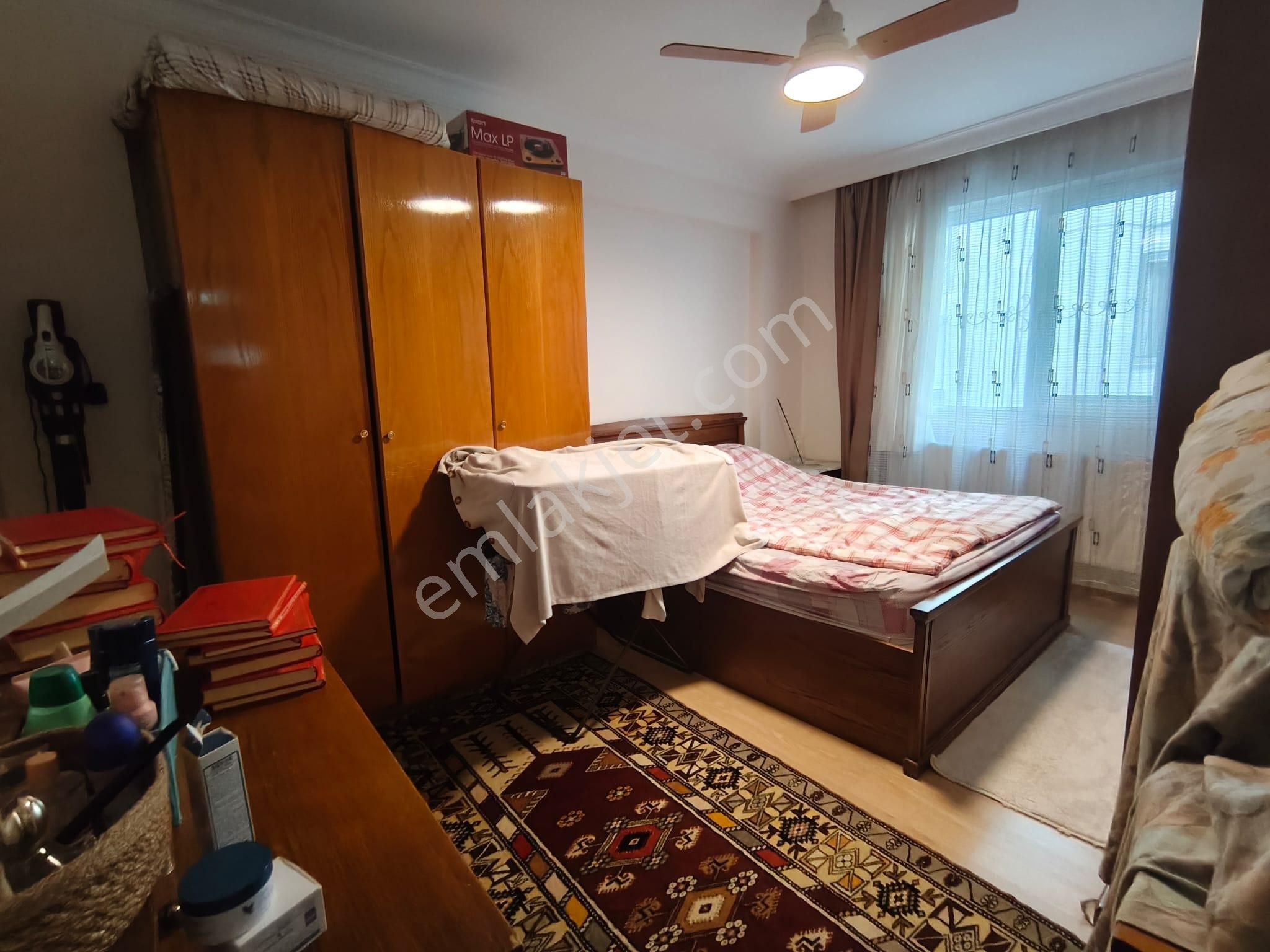 Delta Koleji Yakını 3+1 Kapalı Mutfak Doğalgazlı Asansörlü Otoparklı - Görsel 5
