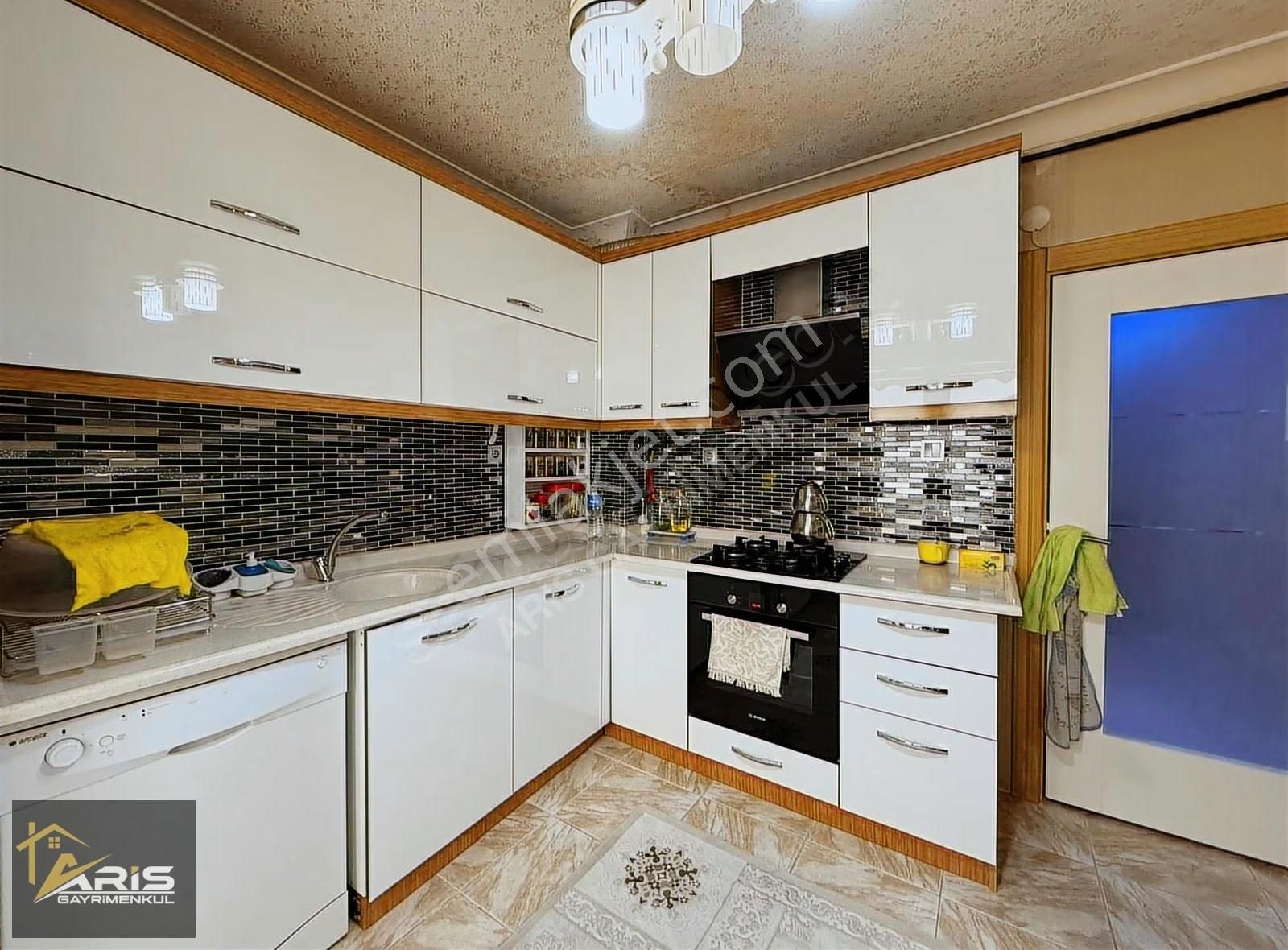 Aris'ten Ataparkın Ultra Yapılı Lüks Mimar İle Dekor Edilmiş3+1 - Görsel 3