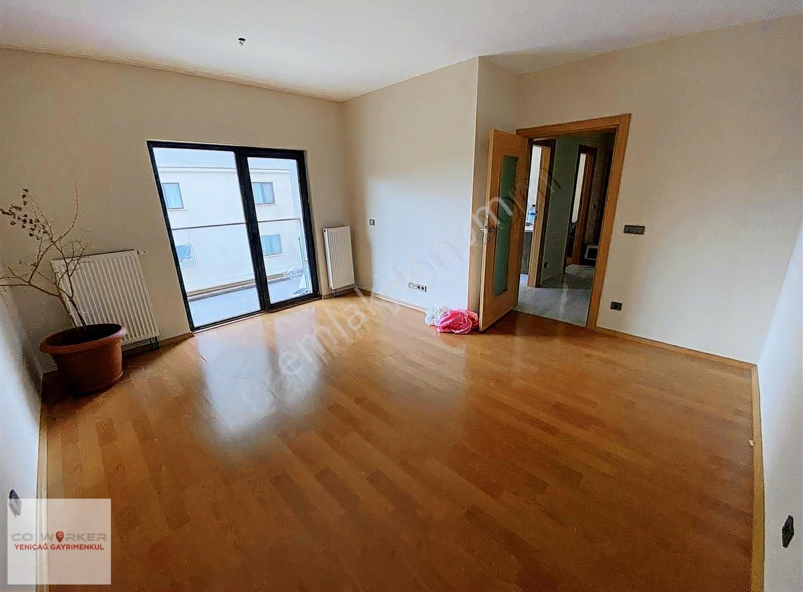 Pendik Velibaba Kiptaş Yeşilce Sitesin'de Kiralık 2+1 Boş Daire