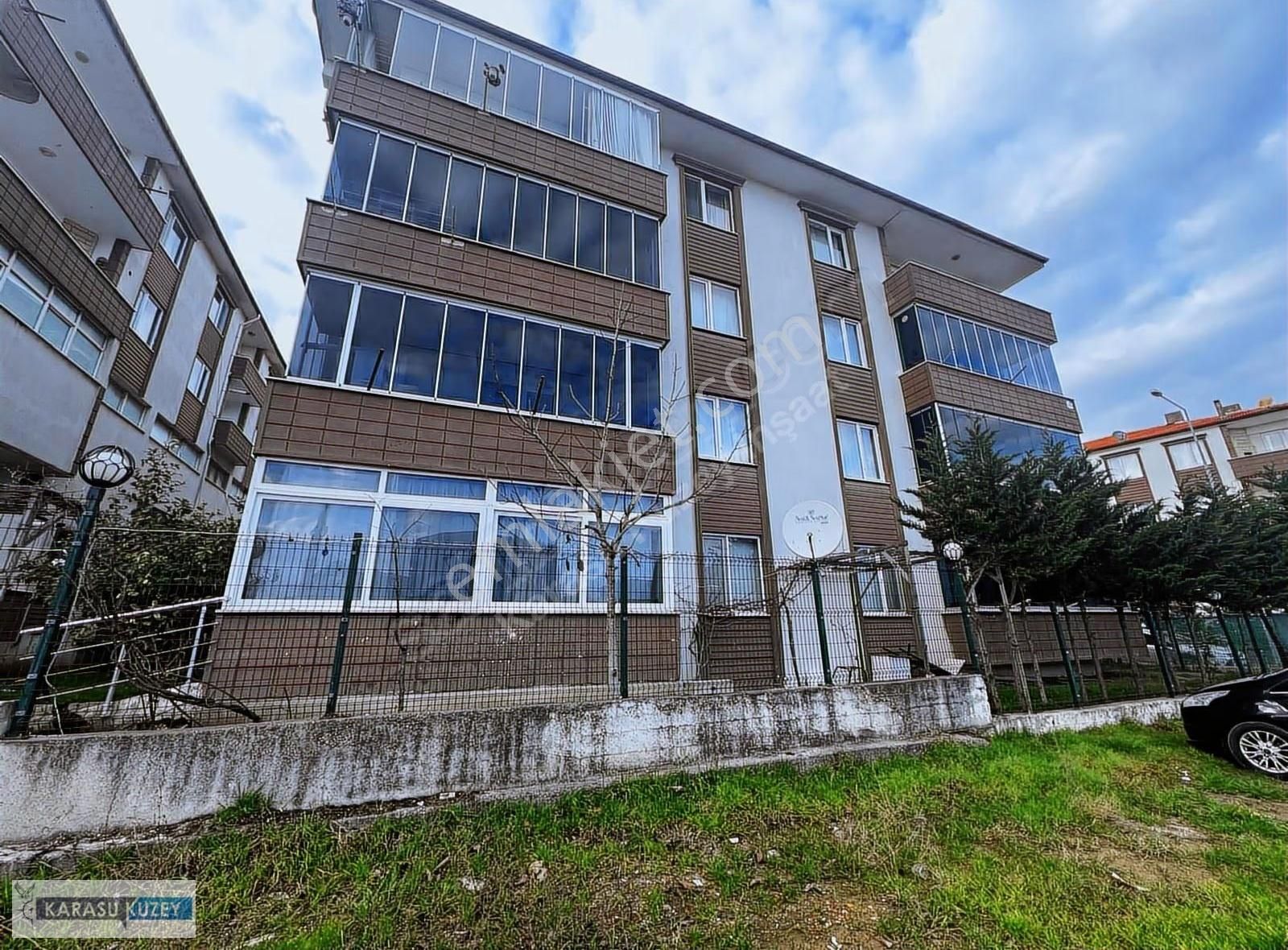 Karasu Doğa Kent Sitesi 1+1 Geniş Bahçe Katı Bahçeli Yatırımlık. - Görsel 2