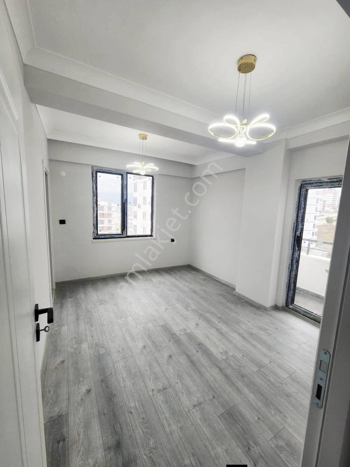 Samsun İlkadım Tepecik Mahallesi'nde Ebeveyn Banyolu Asansörlü 2+1 Satılık Sıfır Daire - Görsel 10