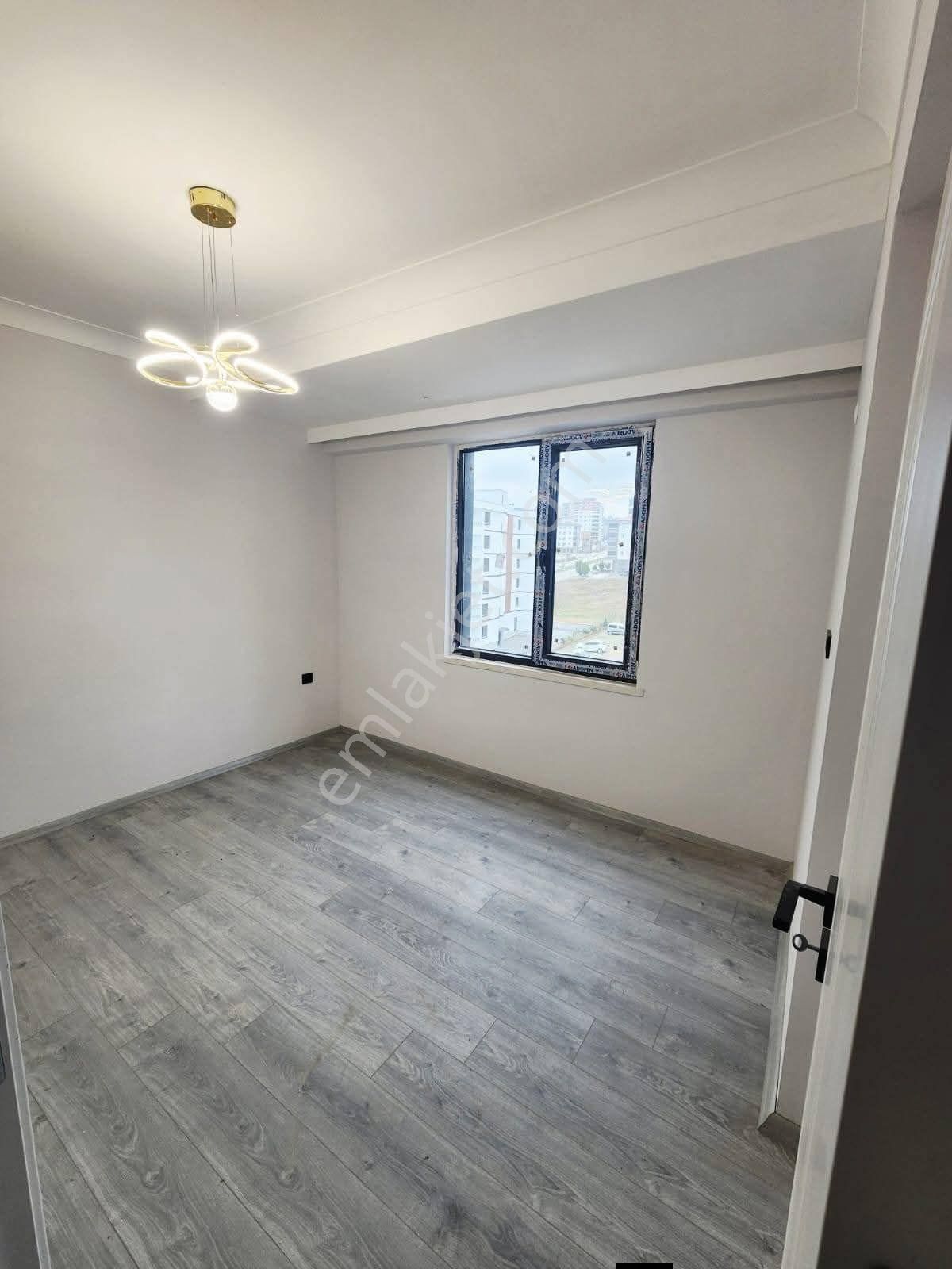 Samsun İlkadım Tepecik Mahallesi'nde Ebeveyn Banyolu Asansörlü 2+1 Satılık Sıfır Daire - Görsel 16