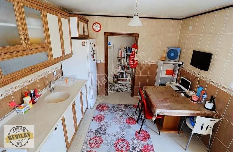 Ufuk Tepe Mahallesinde Asansörlü Geniş Daire. - Görsel 12