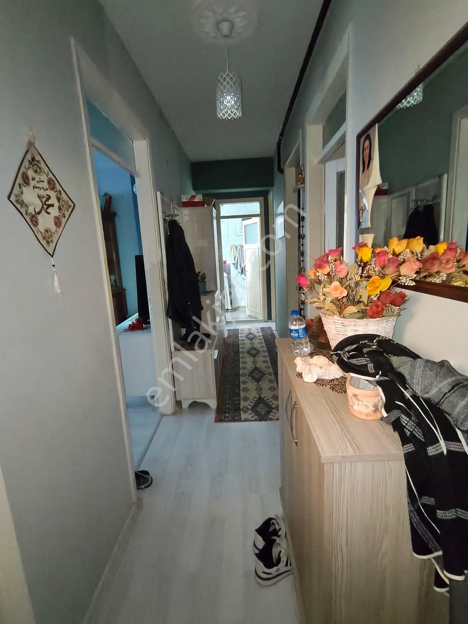 3+1 Doğalgazlı 120 M2 Arakat Bakımlı Daire - Görsel 9