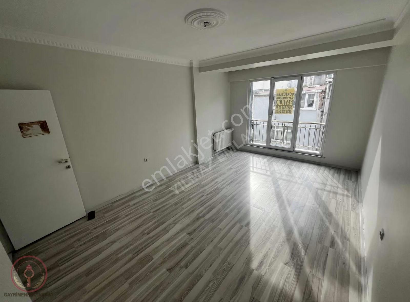 İkitelli M.akif'de 110m² Ebeveyn Banyolu 2+1 2.kat Arakat Daire