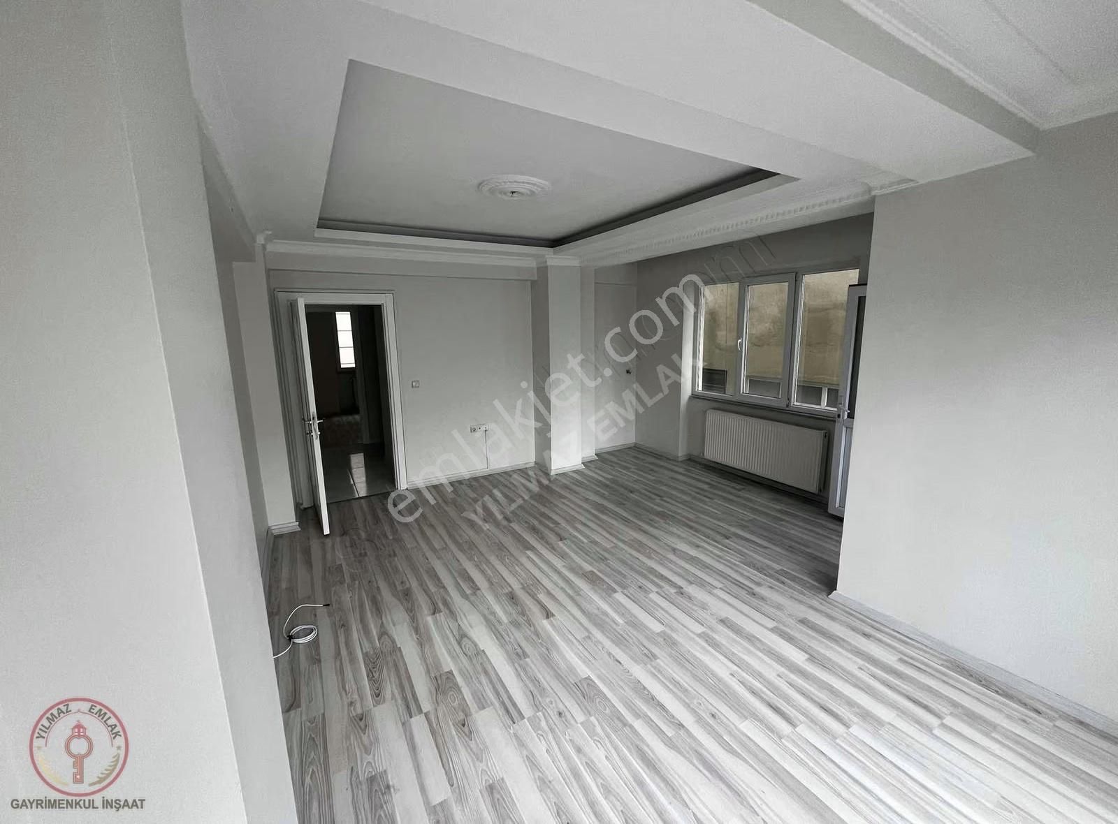 İkitelli M.akif'de 110m² Ebeveyn Banyolu 2+1 2.kat Arakat Daire - Görsel 9