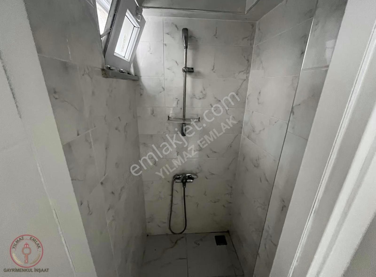 İkitelli M.akif'de 110m² Ebeveyn Banyolu 2+1 2.kat Arakat Daire - Görsel 12