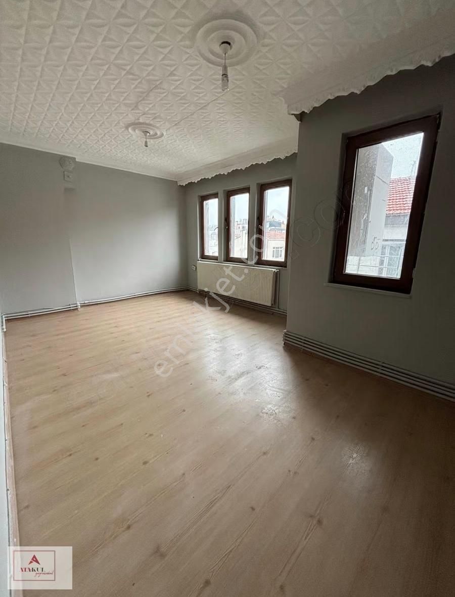 Atakul Gayrimenkul'den Hacı Yusuf Mah. 2+1 90 M2 Daire