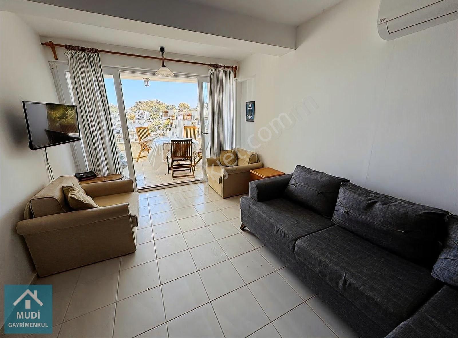 Bodrum Bankev Sitesi Kiralık Deniz Manzaralı Alt Kat Dubleks - Görsel 2