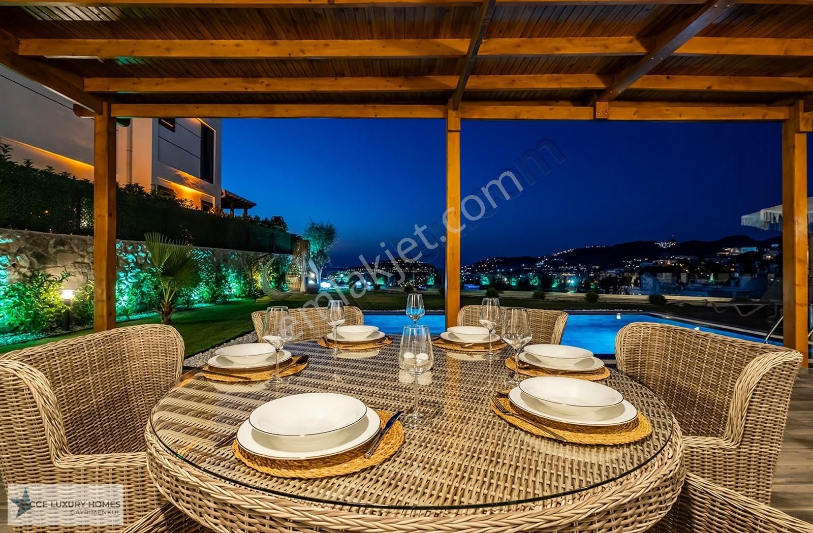 Yalıkavakta Özel Havuzlu Lüks Villa Marina Yakını - Görsel 20