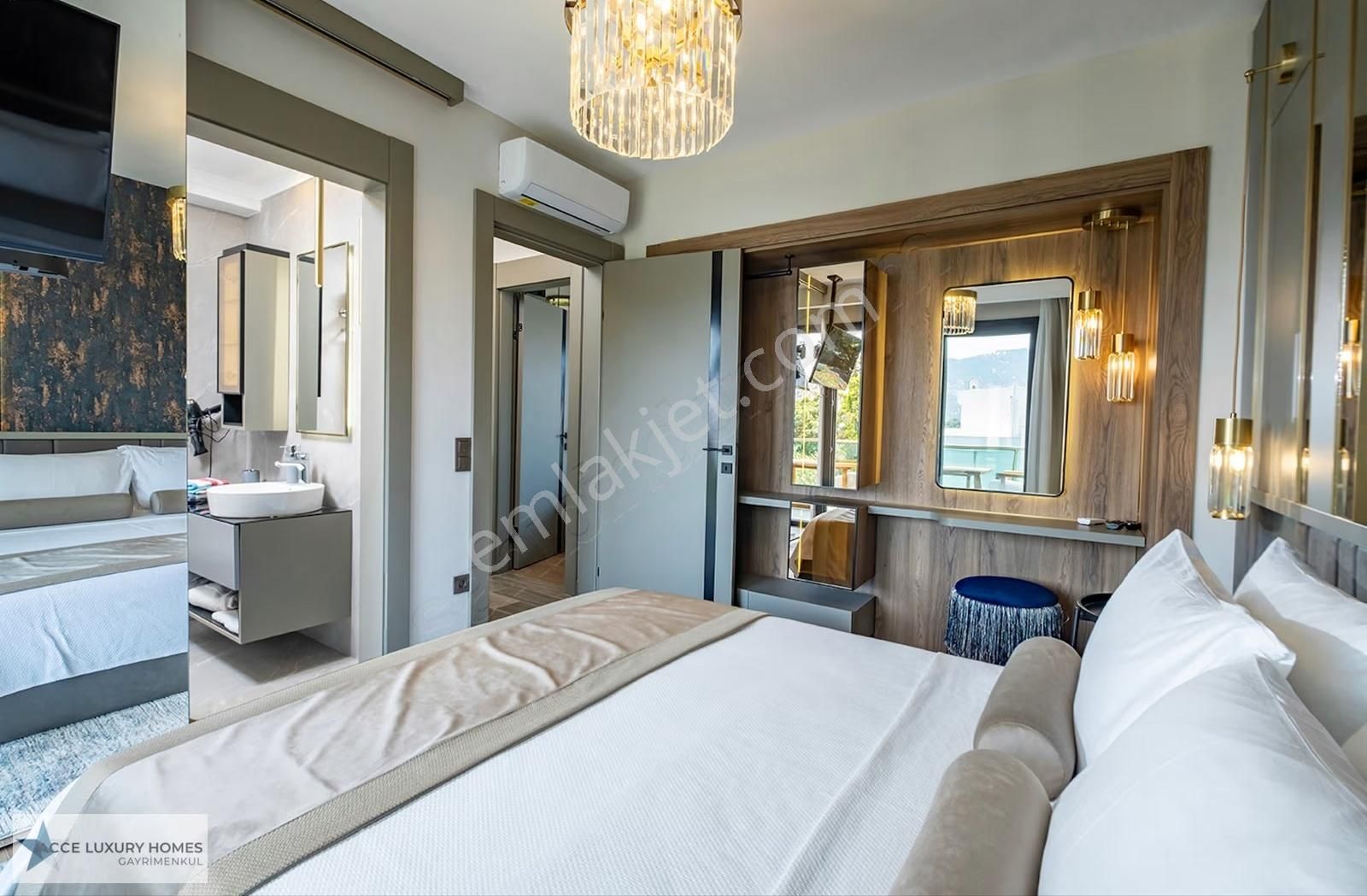 Yalıkavakta Özel Havuzlu Lüks Villa Marina Yakını - Görsel 31