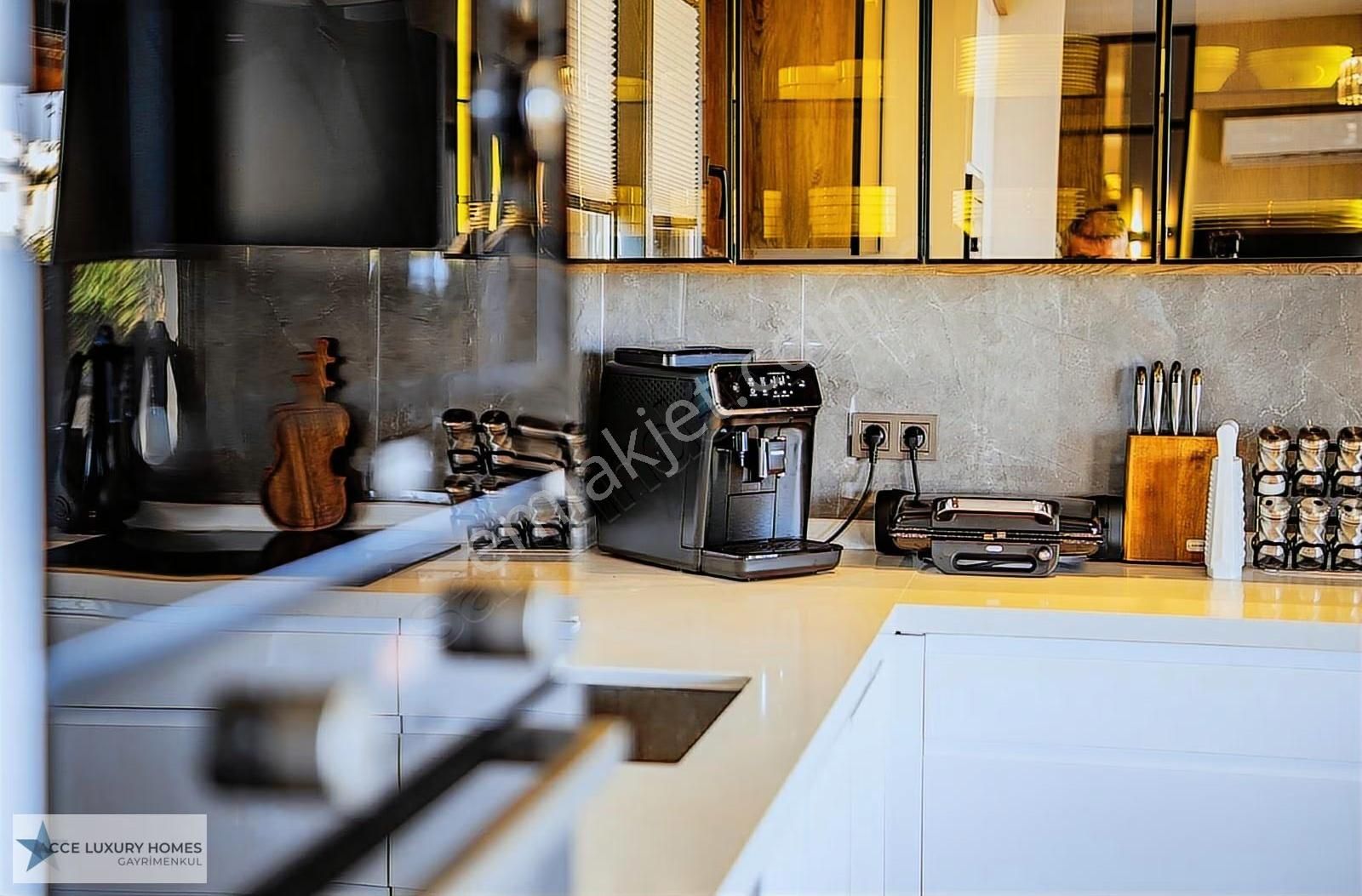 Yalıkavakta Özel Havuzlu Lüks Villa Marina Yakını - Görsel 23