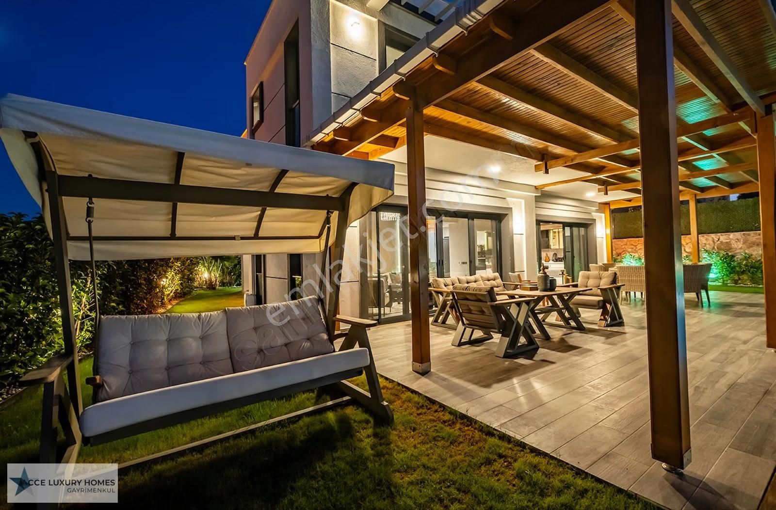 Yalıkavakta Özel Havuzlu Lüks Villa Marina Yakını - Görsel 29