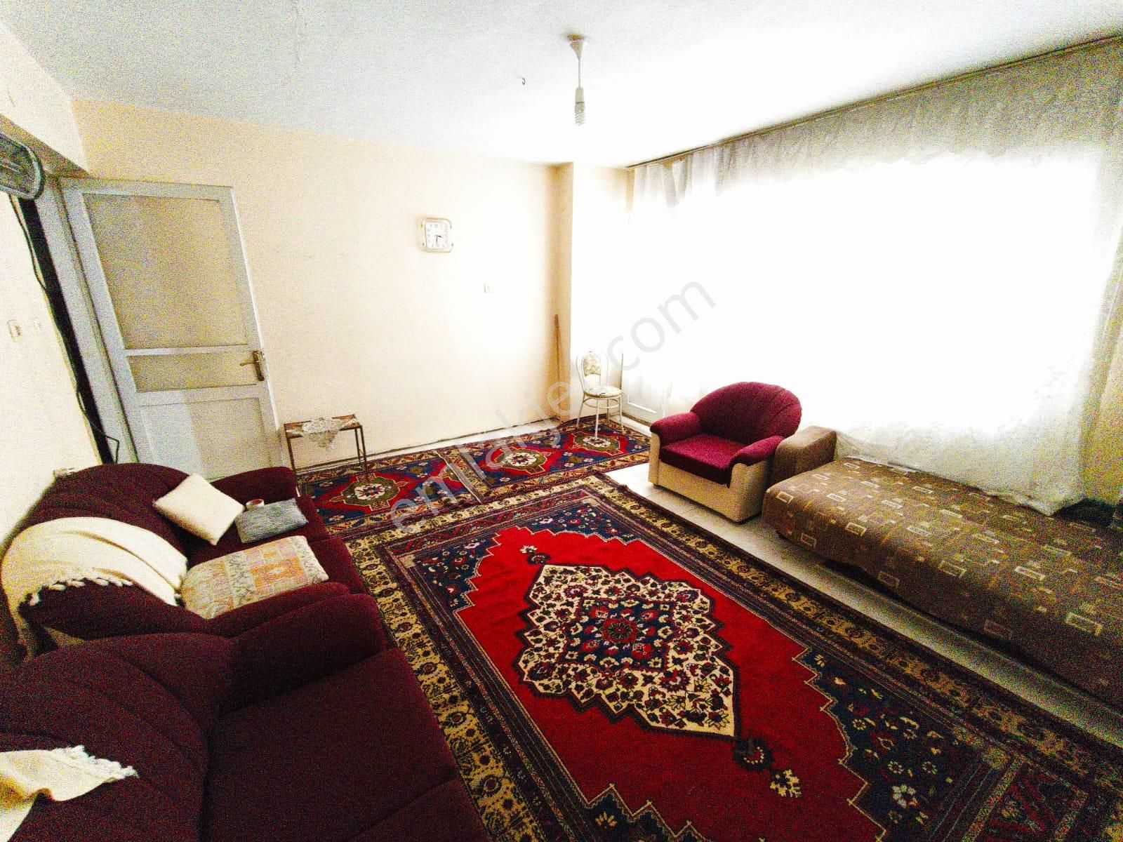 Esenlik Mahallesi Yakını 2+1 95 M2 Balkonlu - Görsel 3