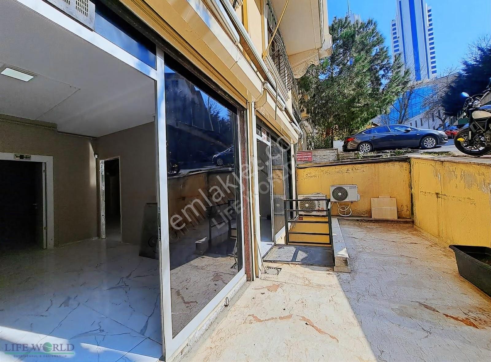 Şişli, Esentepe Giriş Ve Giriş Altı 420 Mt.kiralık Depo&işyeri.