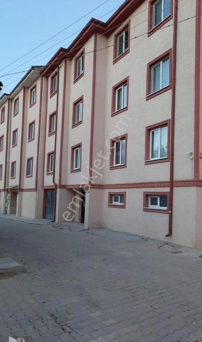 Yeşiltepe Mahallesinde Alınca Caddesi Yakını Kiralık 3+1 Daire - Görsel 18