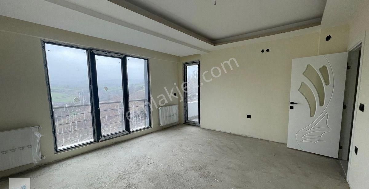 Aydınlık Caddesıne Yakın Satılık Mutfak Ayrı 2+1 - Görsel 12