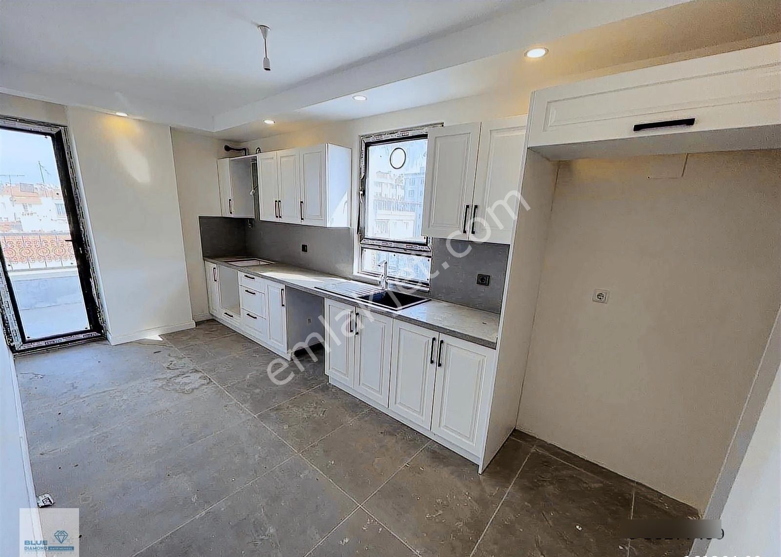 Türkişde Sıfır Satılık Geniş 3+1 Daire - Görsel 3