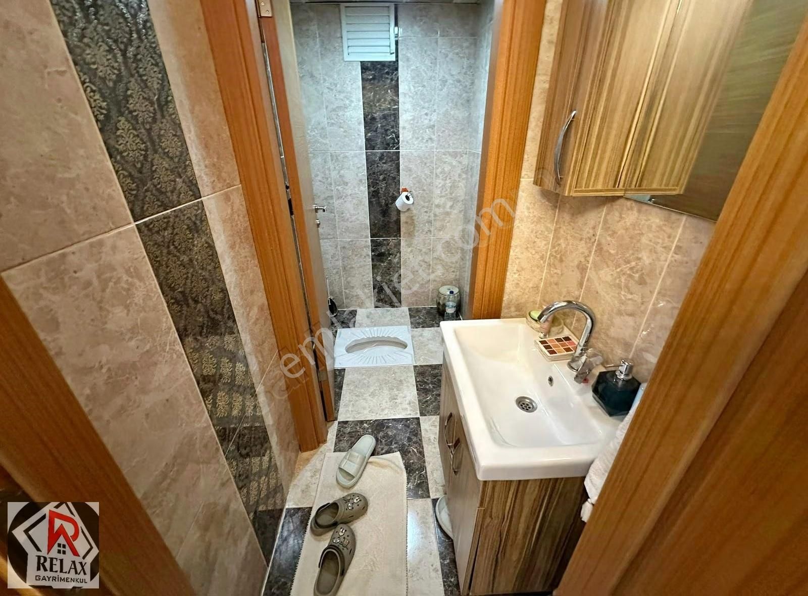 Relax'tan Ayvalı Merkez De 4+1 9.kat Teras Balkonlu Ank Manzara - Görsel 2