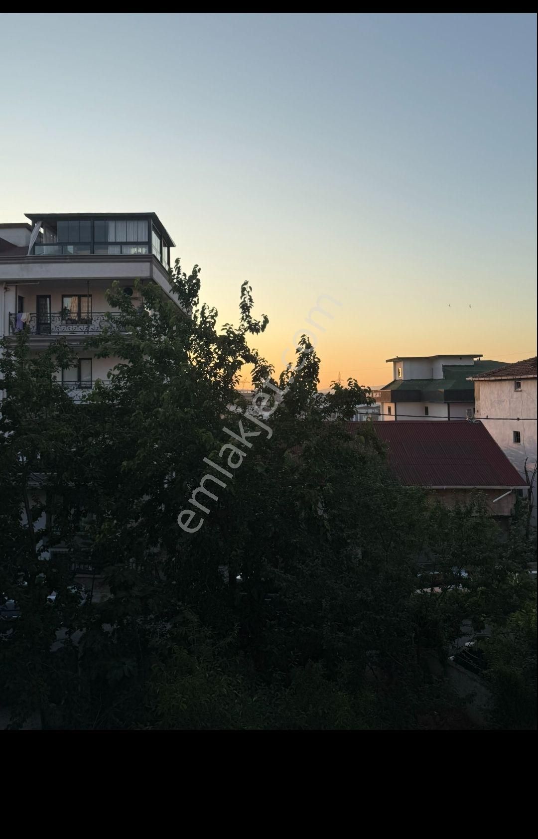 Aile Apartmanında Kiralık Daire - Görsel 13