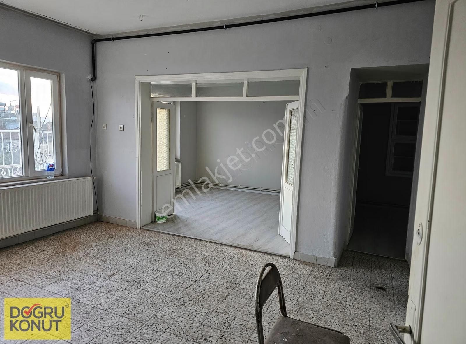 Köprülü Mahallesi Kiralık Doğalgazlı 2. Kat Daire - Görsel 14