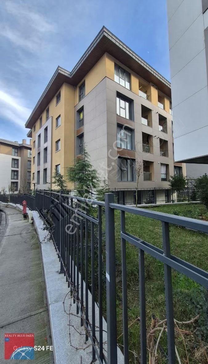 Kirazlıtepe Toki Konutlarında Satılık 2+1 Sıfır Daire