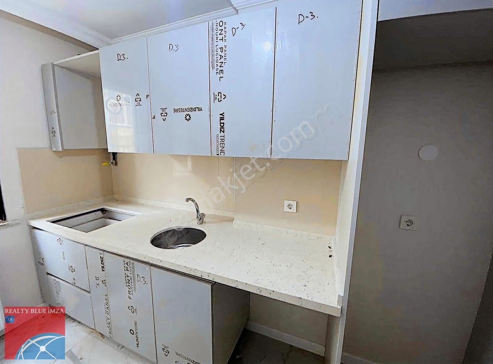 Çekmeköy Taşdelen'de 2+1 Arakat Balkonlu Sıfır Daire - Görsel 9