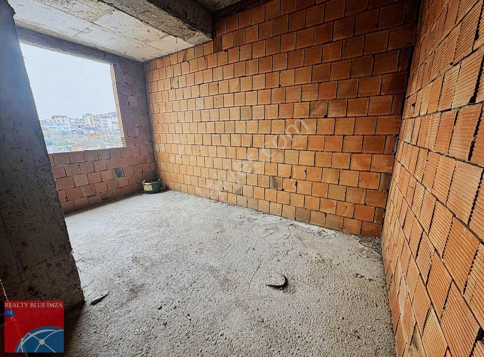 Sultanbeyli Necip Fazıl'da Satılık Daire