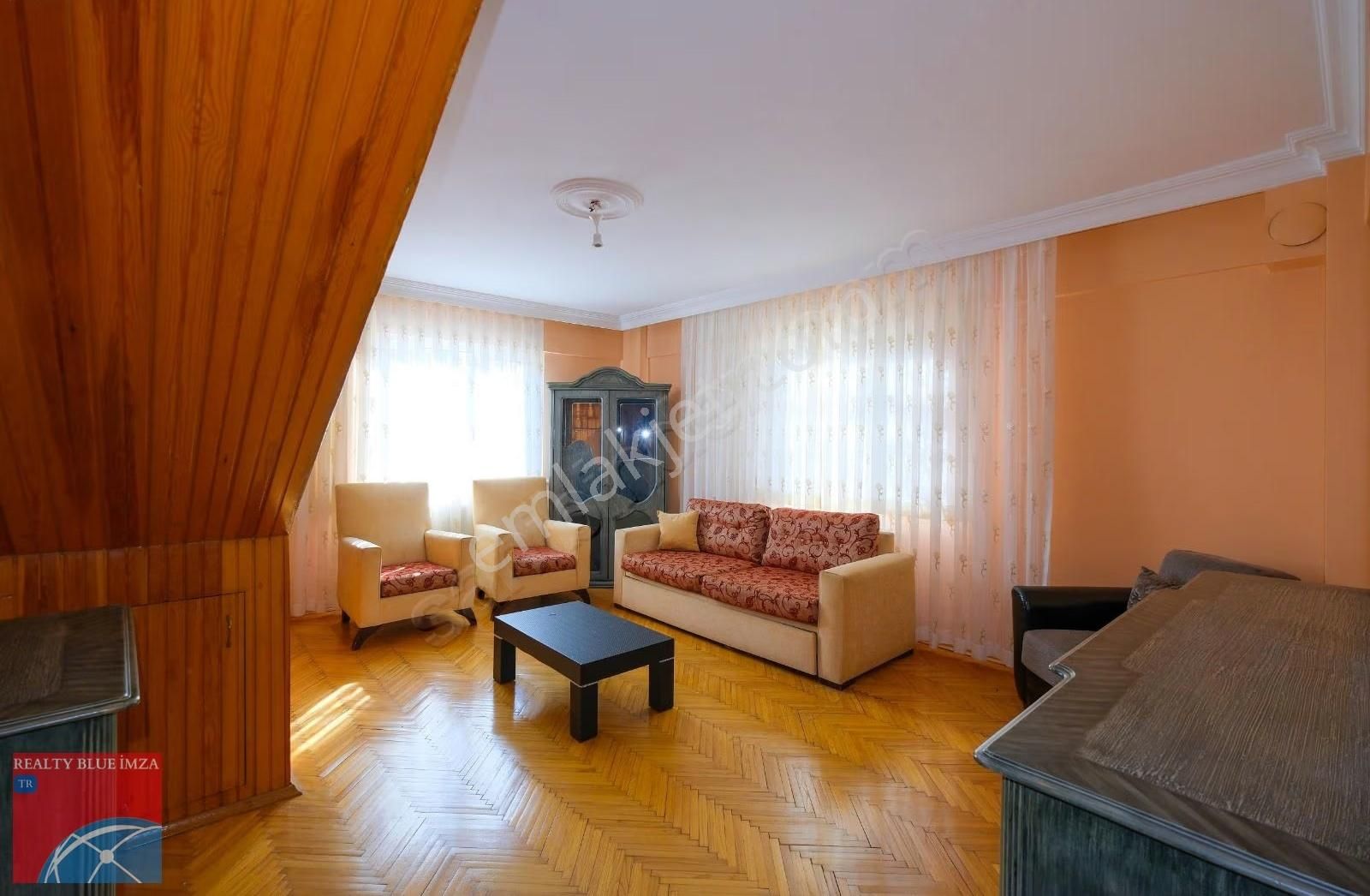 Çekmeköy Çatalmeşe Mah 4+1 Villa Tadında Kiralık Dubleks