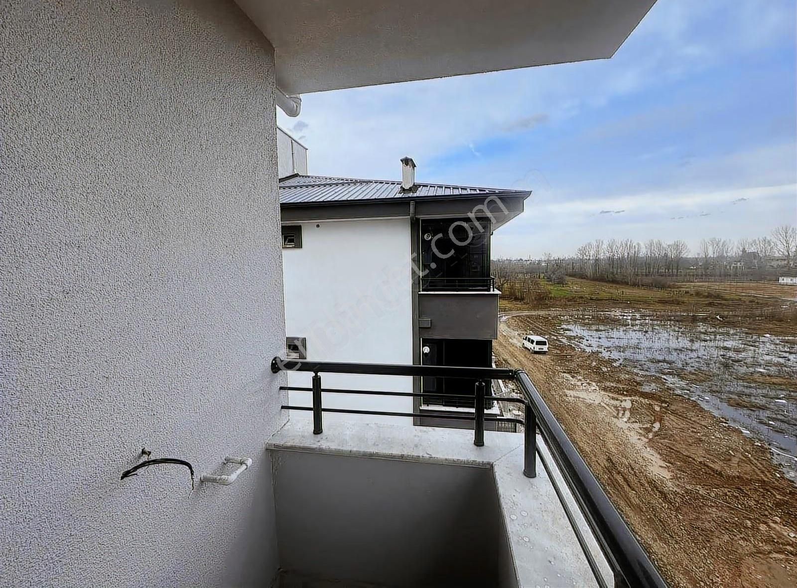 Satılık İskanı Hazır 1+1 Daire - Görsel 14