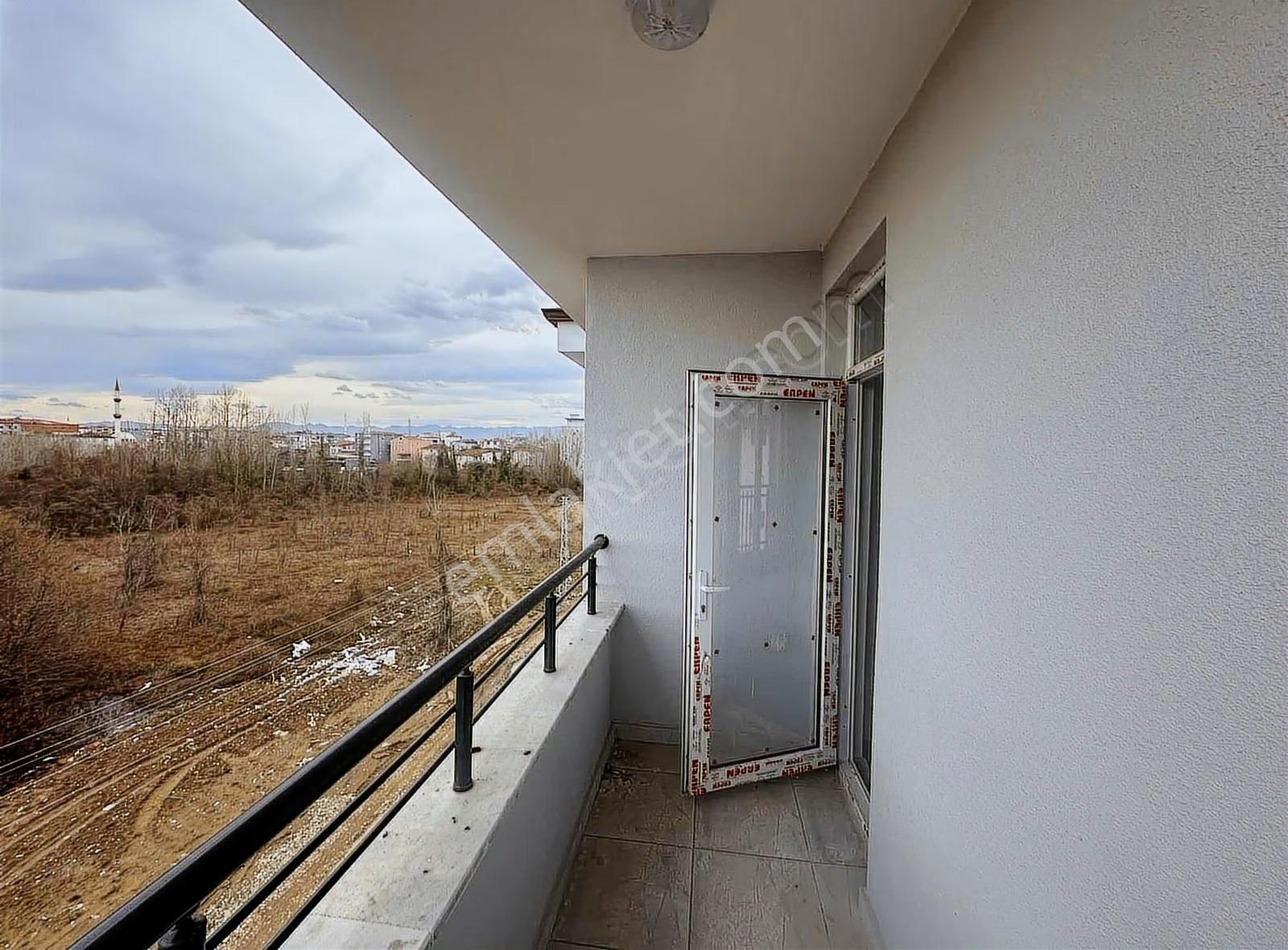 Satılık İskanı Hazır 1+1 Daire - Görsel 7