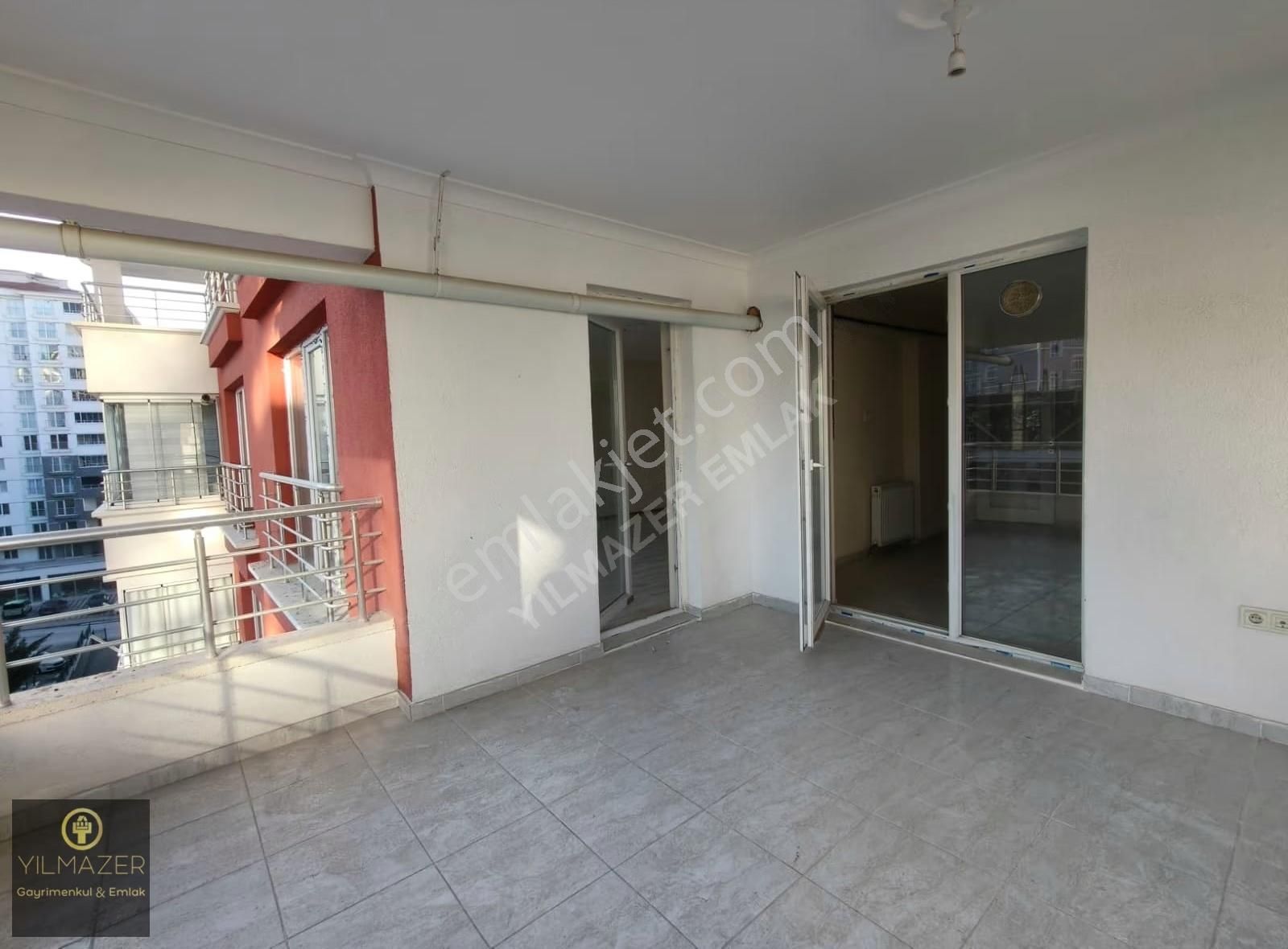 Yılmazer'den 4.cadde Mevkii İskanlı 130m2 Cadde Üstünde 3+1 Acil - Görsel 12