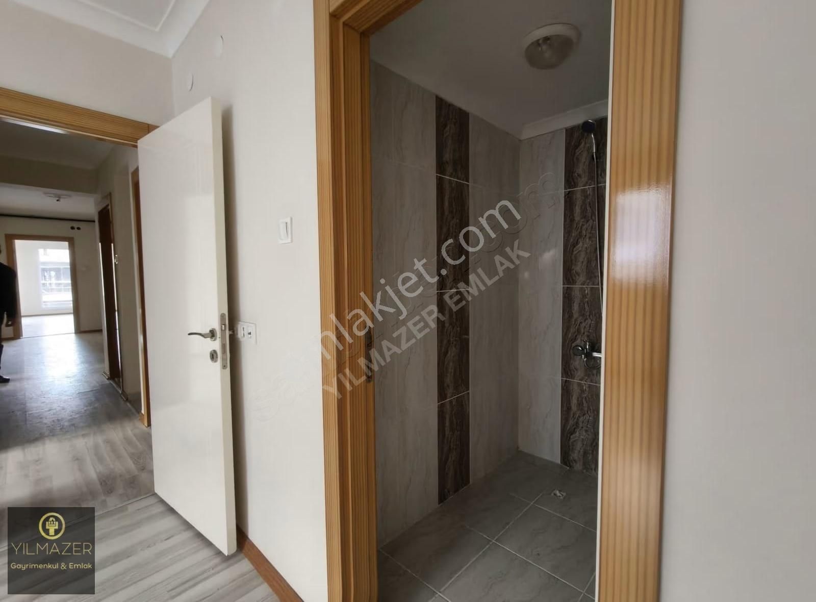 Yılmazer'den 4.cadde Mevkii İskanlı 130m2 Cadde Üstünde 3+1 Acil - Görsel 15