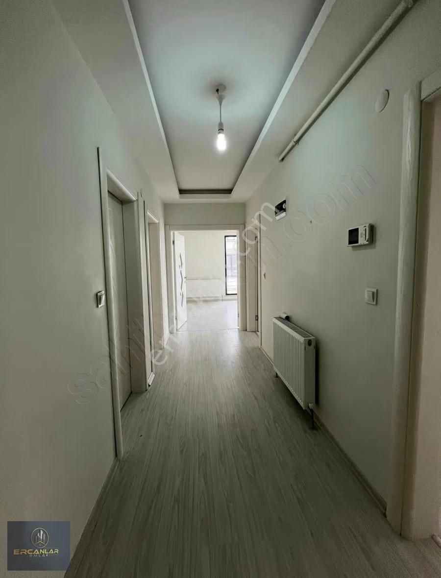 Yalova Merkez İsmetpaşa Mahallesinde Kiralık 2+1 Daire - Görsel 2
