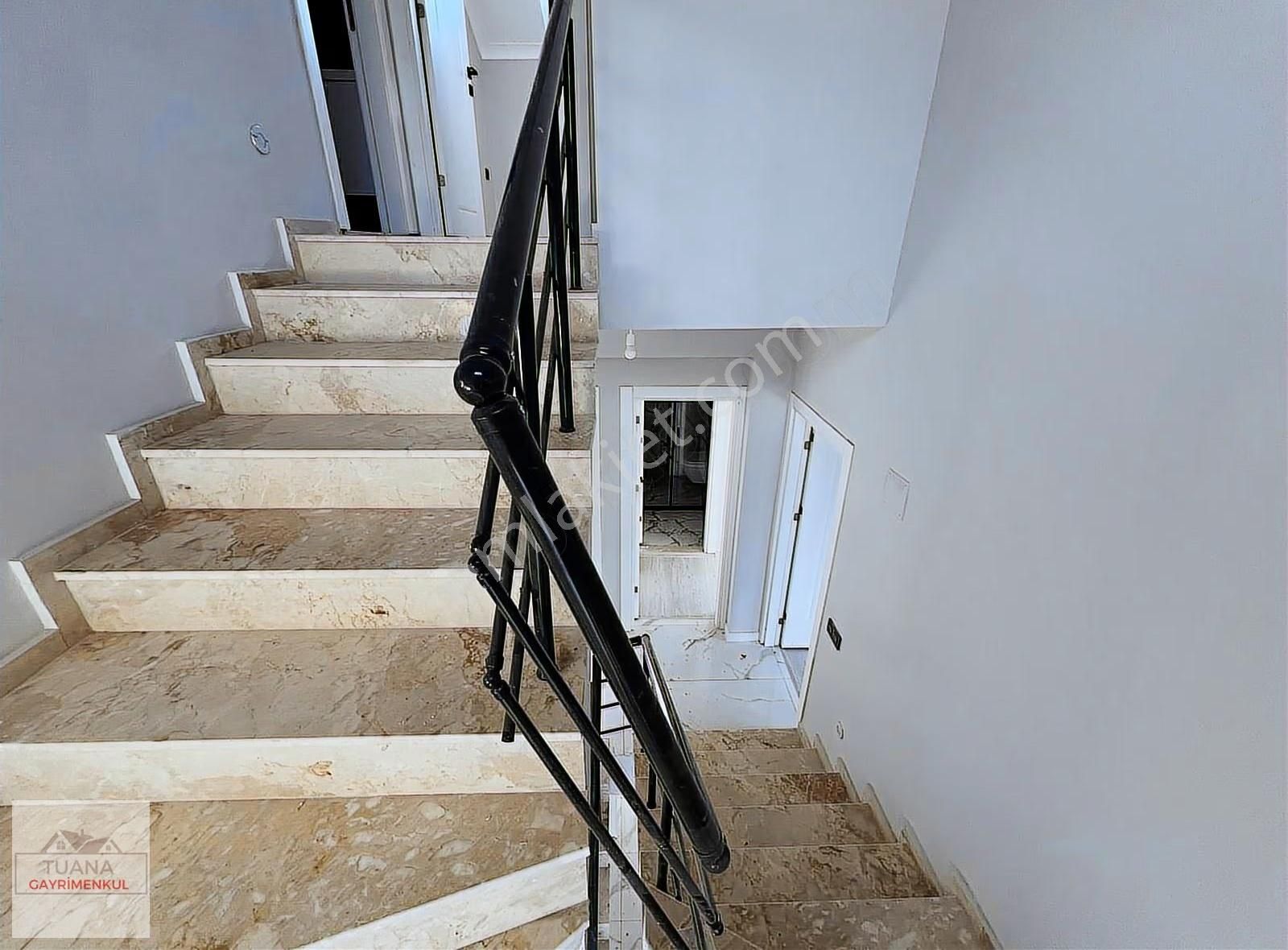 Tuana Emlak'tan Yeni Mahallede 4+1 Tam Müstail Villa - Görsel 5