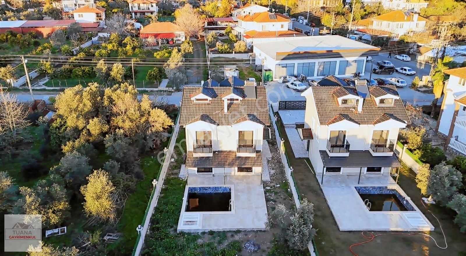 Tuana Emlak'tan Yeni Mahallede 4+1 Tam Müstail Villa - Görsel 21