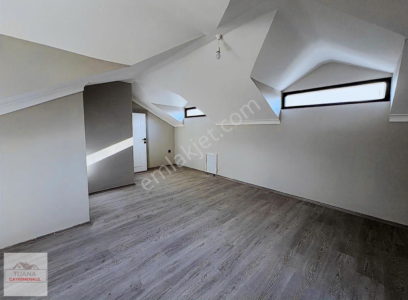 Tuana Emlak'tan Yeni Mahallede 4+1 Tam Müstail Villa - Görsel 11