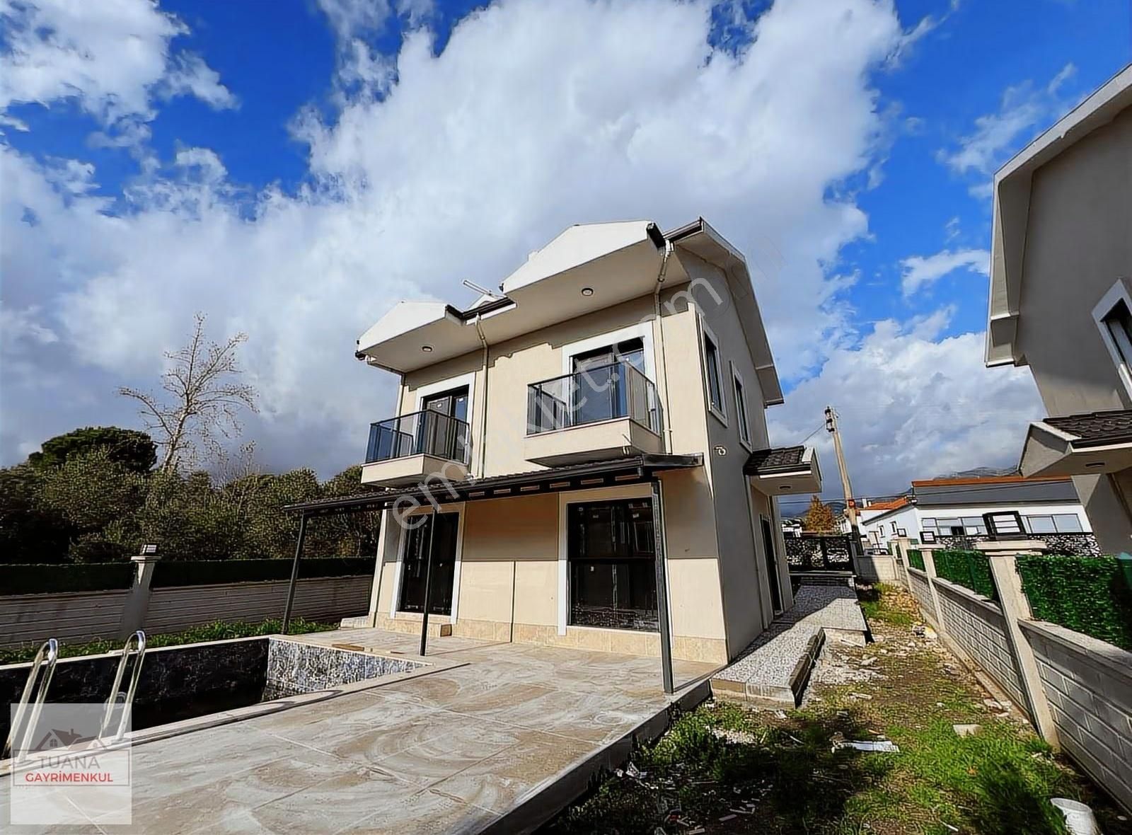 Tuana Emlak'tan Yeni Mahallede 4+1 Tam Müstail Villa - Görsel 16