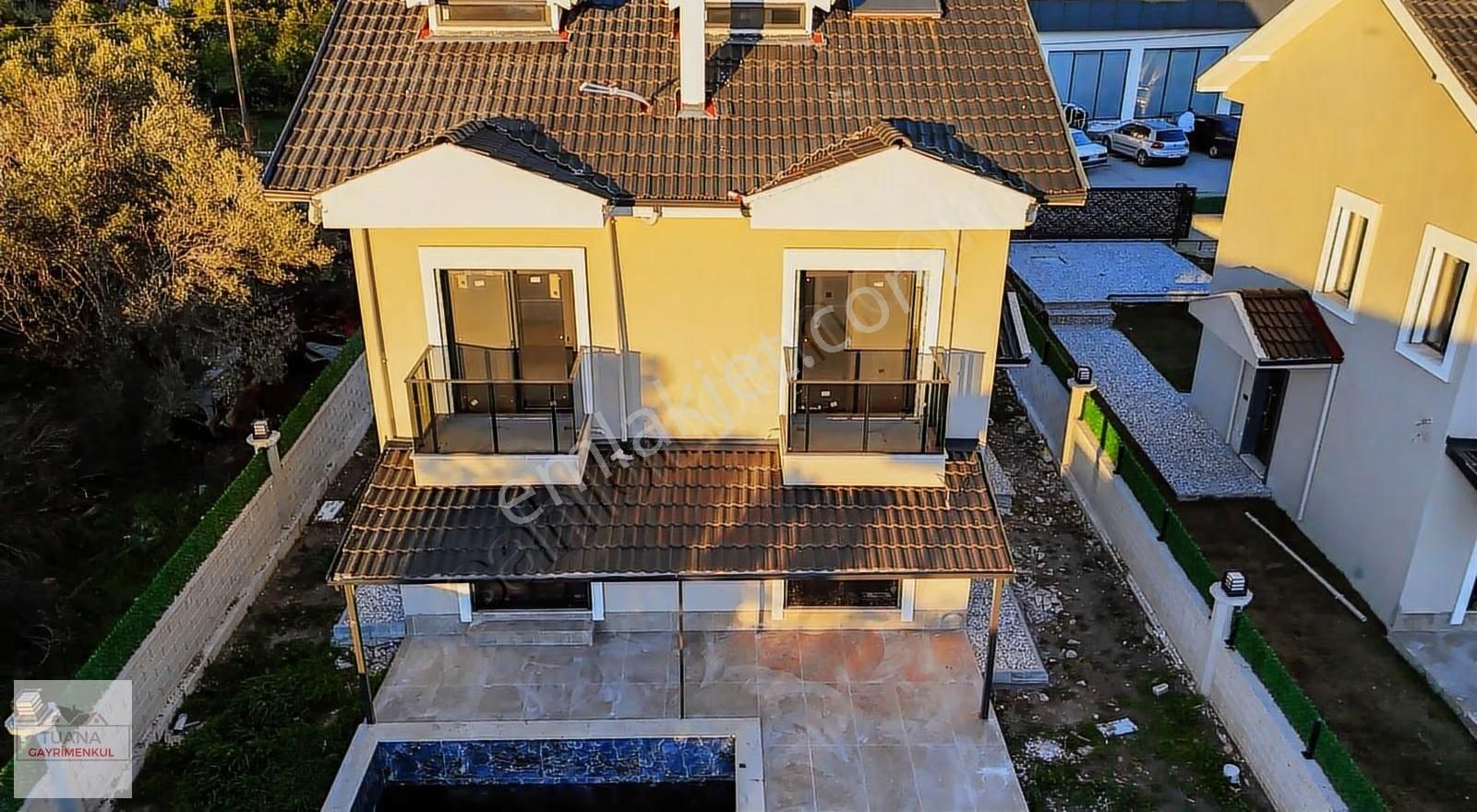 Tuana Emlak'tan Yeni Mahallede 4+1 Tam Müstail Villa - Görsel 12