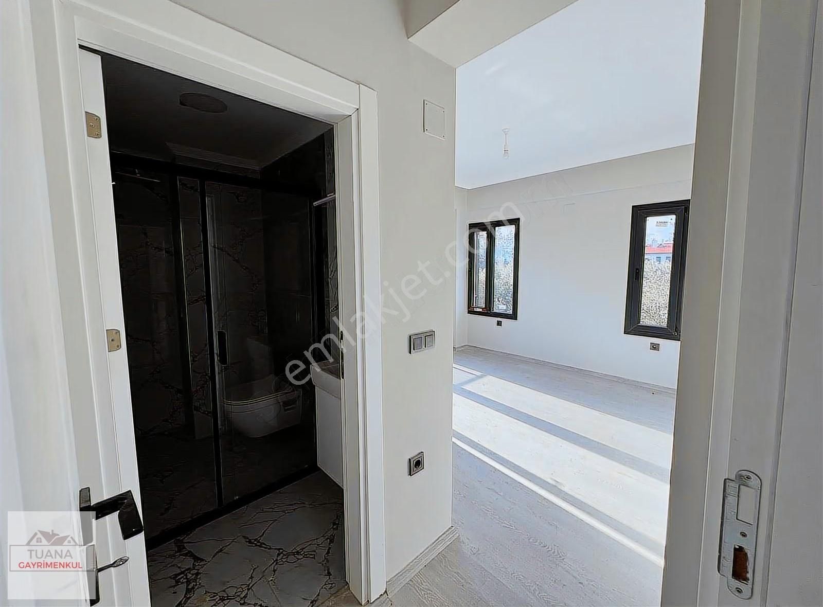 Tuana Emlak'tan Yeni Mahallede 4+1 Tam Müstail Villa - Görsel 9