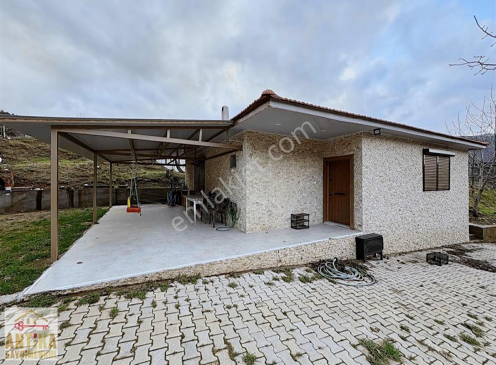 Antika Gayrimenkulden Ödemiş Gölcükte Ayrıcalıklı Müstakil Yaşam