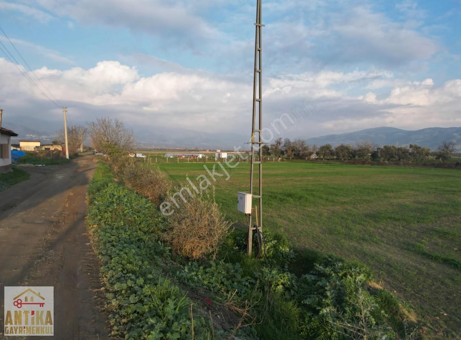 Antika Gayrimenkulden Yolüstü Mahallesinde Satılık 7000 M² Tarla - Görsel 25