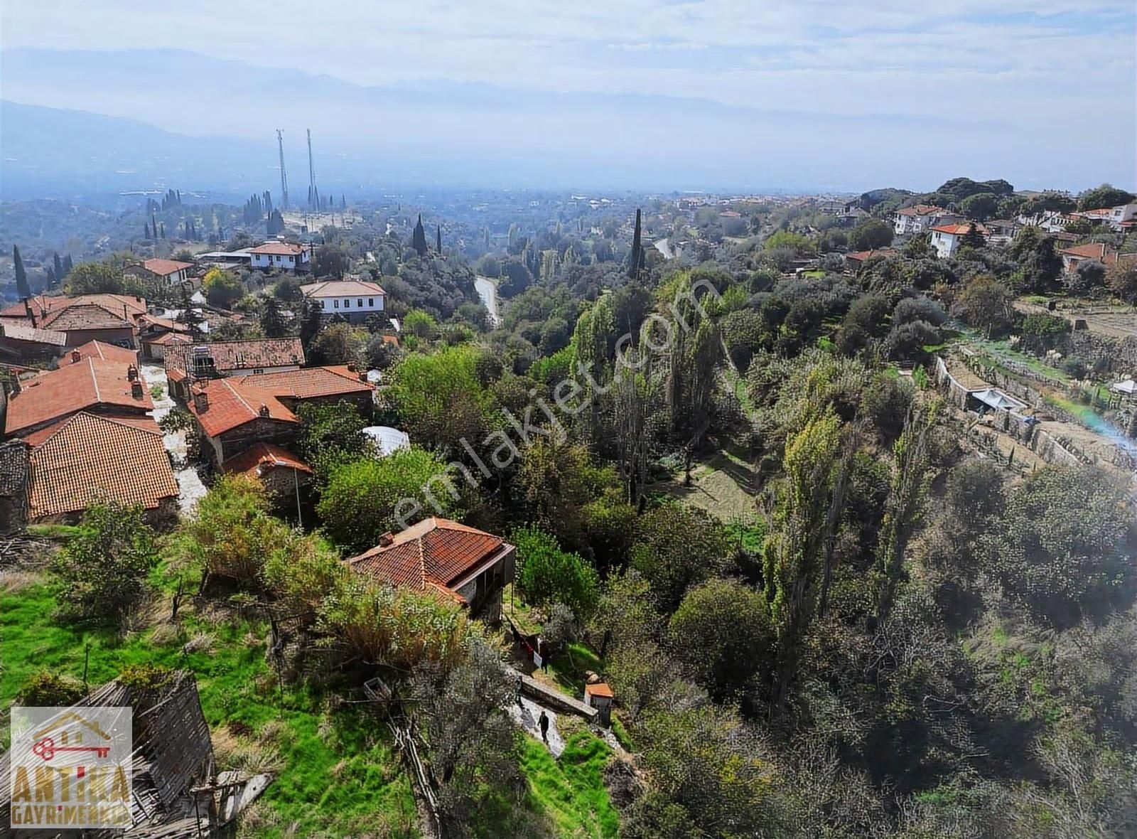 Antika'dan Birgi De Doğa İle İç İçe Satılık Tarihi Müstakil Ev - Görsel 6