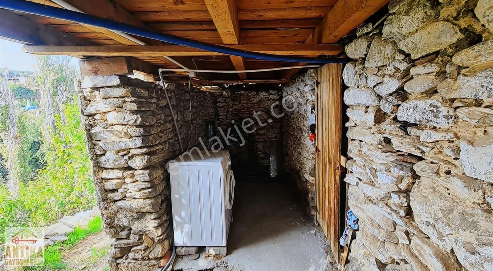 Antika'dan Birgi De Doğa İle İç İçe Satılık Tarihi Müstakil Ev - Görsel 18