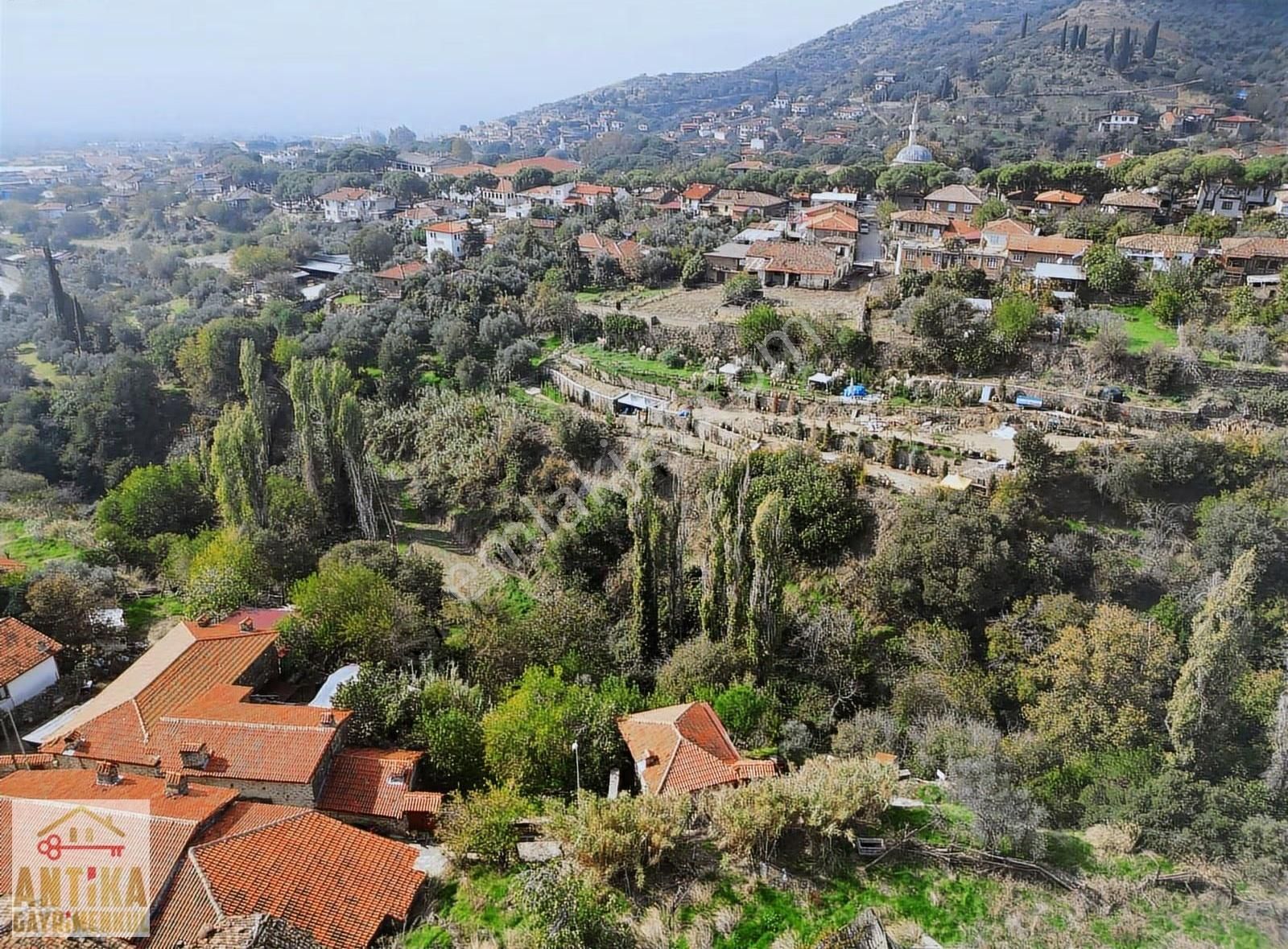 Antika'dan Birgi De Doğa İle İç İçe Satılık Tarihi Müstakil Ev - Görsel 5