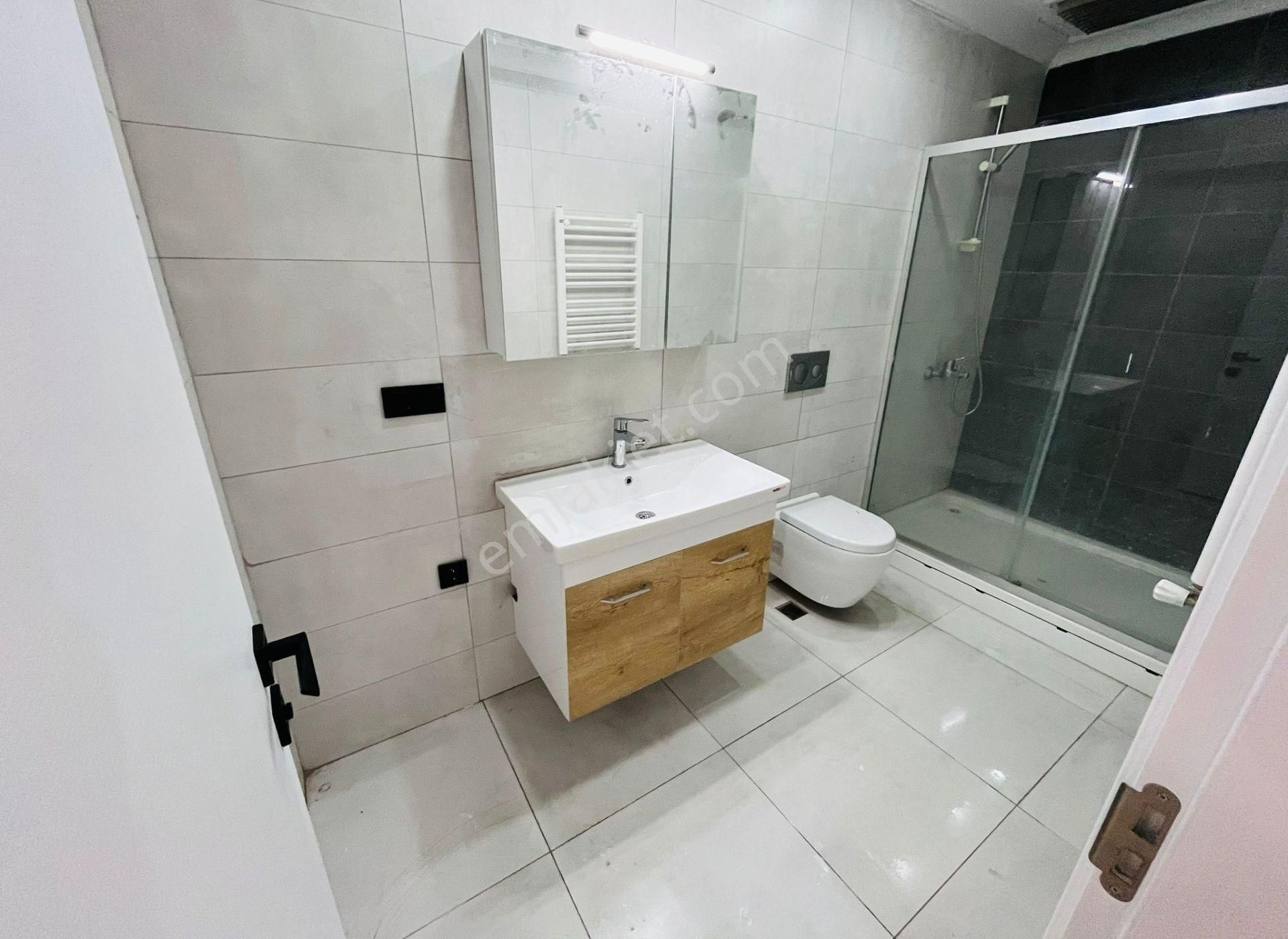 Cevizli Mahallesinde Minübüs Caddesine 2.bina Site Desatılık 3+1 Daire - Görsel 26