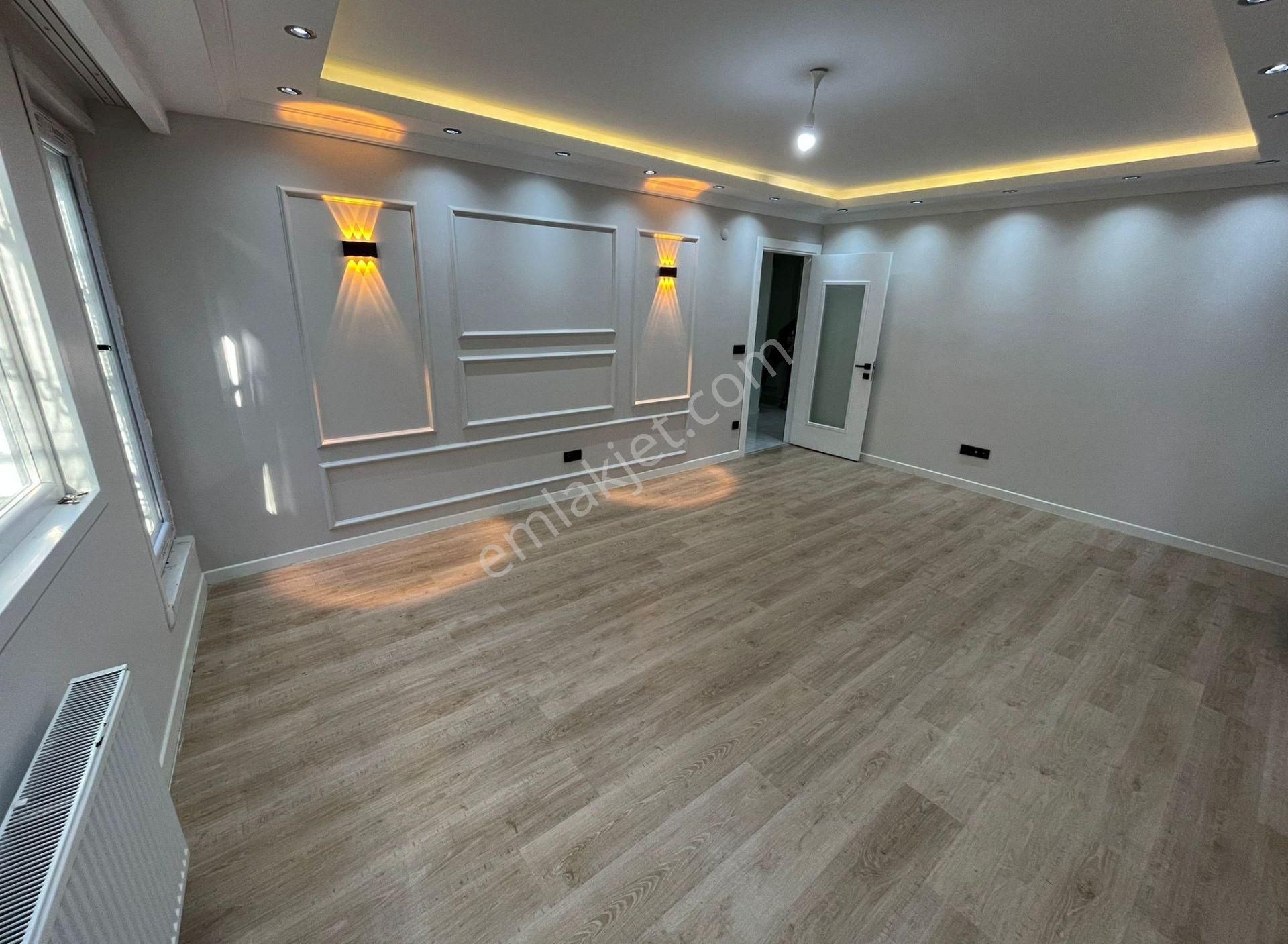 Cevizli Mahallesinde Minübüs Caddesine 2.bina Site Desatılık 3+1 Daire - Görsel 13