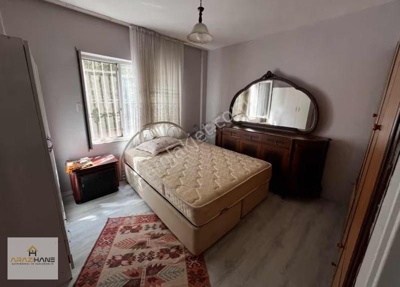 Kiralık Eşyalı Çarşıda Merkezde 2 Oda 1 Salon Ayrı Mutfak Daire