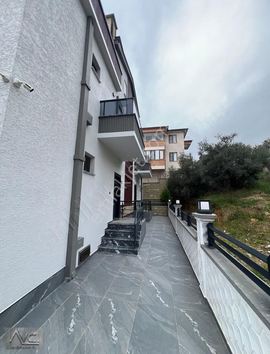 Avcı'dan Altınoluk'ta 4+2 Lüks Villa - Görsel 18